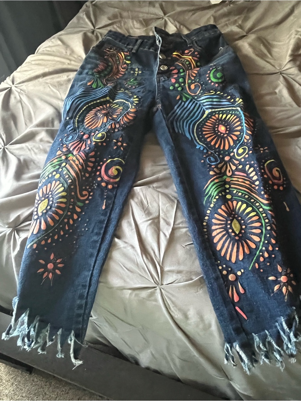 Embroidered Dark Blue Cropped Jeans with Multicolor Floral Art